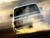 De retour du combat en BMW Serie 5 E28