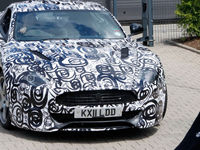 Voici la future Aston Martin DB9!