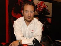 Michael Lock passe de la moto Ducati à la voiture électrique Think ! 