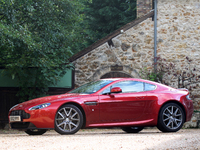 Essai vidéo - Aston Martin V8 Vantage : l'exclusivité (presque) accessible