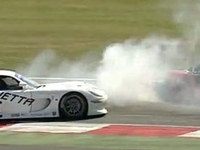 Adrian Newey crashe une Ginetta G50 en course