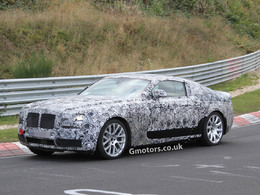 Surprise-la-Rolls-Royce-Ghost-Coupe-sur-le-Nurburgring-81720.jpg
