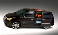 SEMA Show : Chrysler Town and Country Black Jack