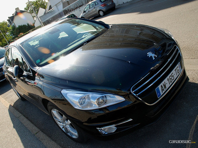 Exclu Caradisiac : la Peugeot 508 surprise en balade du côté de Carnac