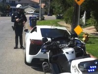[Vidéo] Il se prend une amende pour excès de vitesse en Lexus LFA