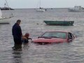 Grosse fatigue : il noie sa Ford Mustang en l'utilisant pour tracter un bateau