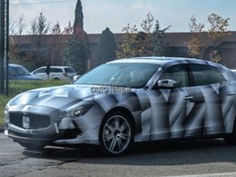 Future-Maserati-Quattroporte-nouvelles-photos-volees-82170.jpg