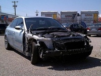 Incroyable : un concessionnaire BMW détruit la M5 d'un client et lui propose 2500 dollars de pièce en dédommagement !
