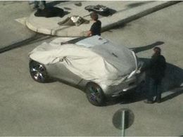 Mondial-de-Paris-2010-Mais-quel-est-donc-ce-concept-mystere-Le-Peugeot-HR1-60685.jpg