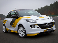 Opel revient en sport automobile avec l'Adam Cup et l'Astra OPC Cup