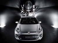 Mondial de Paris 2010 : Abarth Punto Evo esseesse, plus corsée