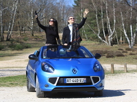 Vidéo - Nos drôles de dames testent la Renault Wind