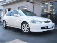 La p'tite sportive du lundi: Civic Type-R Ek9.