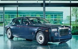 Rolls-Royce-Centenary-Phantom-bon-anniversaire-47844.jpg
