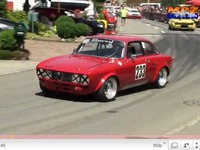 Alfa Romeo Giulia GT à l'attaque en course de côte, quand tout à coup...