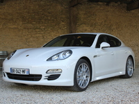 Essai vidéo -  Porsche Panamera Hybrid : l'hybride selon Porsche