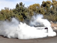 [vidéo] Et maintenant la Tesla Model S fait des burns