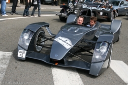 Photos du jour : Caparo T1