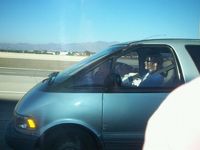 Michael Jackson n'est pas mort, il roule en Toyota Previa incognito