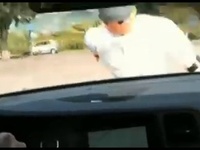 [Vidéo] Encore un évitement raté pour la nouvelle Volvo S60 : cette fois elle écrase un ( faux ) piéton