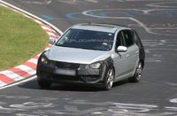Spyshot : une Kia Cee'd restylée sur la Nordschleife