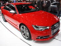 En direct de Francfort : Audi S6, S7 Sportback et S8 avec une A8 Hybrid pour équilibrer