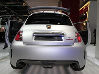 Salon de Francfort 2011 Live : Abarth 695 Competizione, la Stradale