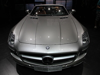 En direct du salon de Francfort 2011 - Vidéo - Mercedes SLS AMG Roadster, le papillon s'est envolé