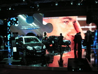 En direct du Mondial de Paris 2010 - Ambiance puzzle sur le stand Lancia-Chrysler