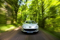 Peugeot lance la voiture la plus puissante de son histoire : le Coupé 407 V6 HDI FAP 241 ch ...