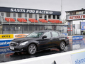 L'infiniti M35h fait tomber les records d'accélération