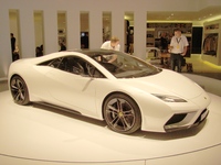 Mondial de Paris 2010 : stand Lotus, Esprit es-tu là ?