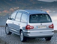 Discrètes évolutions pour le Sharan et la Passat