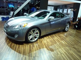 Mondial-de-l-Auto-2010-Hyundai-Genesis-coupe-maintenant-pour-la-France-61956.jpg