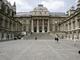 La justice suspend le plan social de PSA