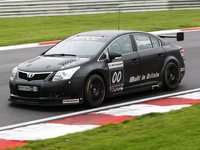 1ère photos de la Toyota Avensis NGTC