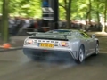 [Vidéo] Faire un burnout en Bugatti EB110, puis casser l'embrayage