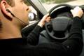 Vers une interdiction des kits  mains-libres au volant ? 