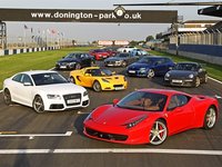 Best Driver Car 2010 par Autocar : Porsche 911 GT3 RS devant Noble M600, mais où est la Ferrari 458 Italia ? 