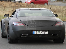 Surprise-premiere-sortie-pour-la-Mercedes-SLS-AMG-Black-Series-73476.jpg