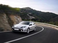 Renault s'appuiera sur Mercedes dans le haut de gamme