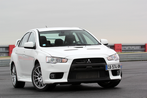 Photo Mitsubishi Lancer Evolution 