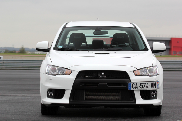 Photo Mitsubishi Lancer Evolution 
