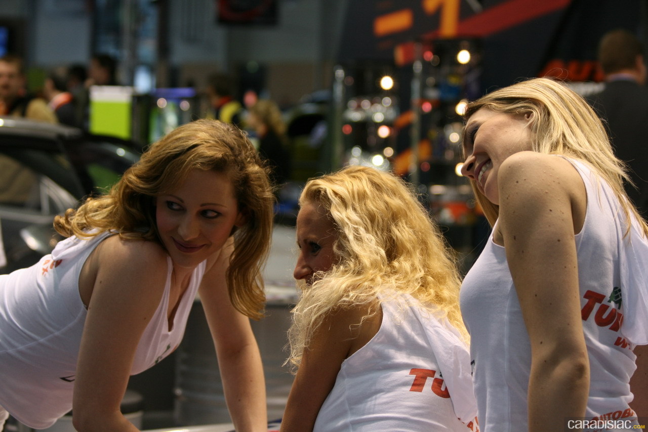 Photo paris-tuning-show-girls-