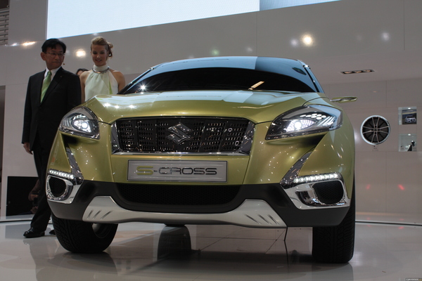 Photo Suzuki S-cross Concept 