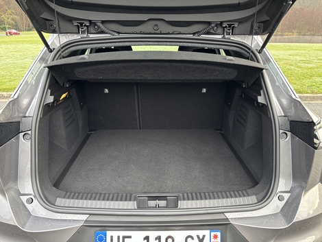 Le volume de chargement est plus généreux dans le Symbioz.