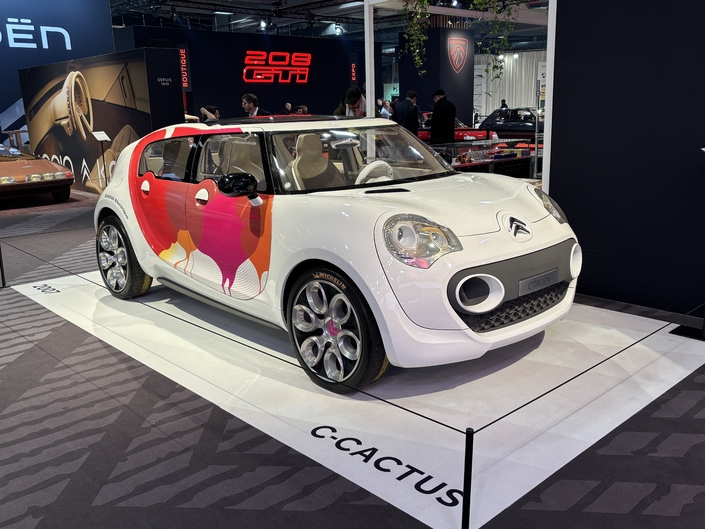 Citroën, plus de 100 ans d’innovations exposées à Rétromobile