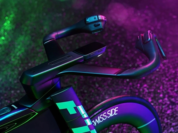 Avec le Van Rysel FTP², Decathlon a créé un vélo électrique aussi rapide qu’une R5 électrique !