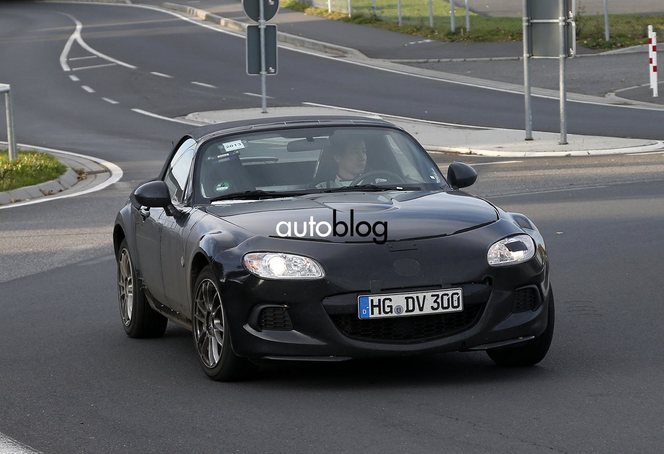 Surprise : le futur roadster Mazda/Alfa sur le Nürburgring