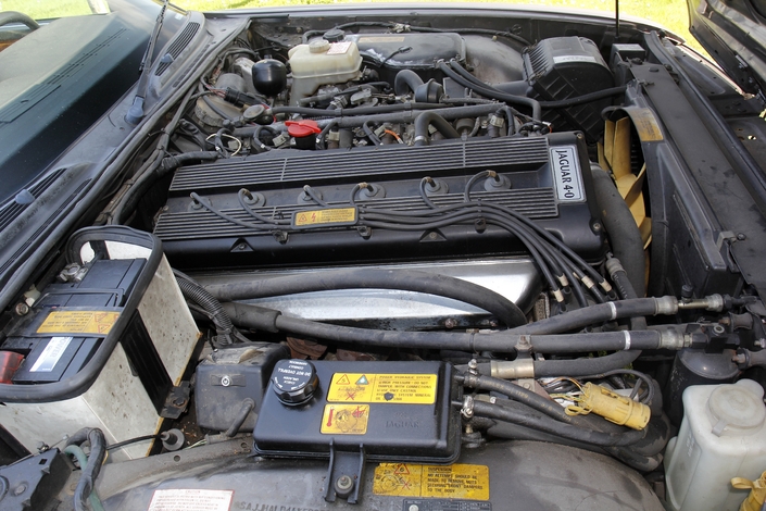 Les moteurs de la Jaguar XJ40 sont solides (surtout le 4,0 l), mais gare aux pépins électriques et à la corrosion.